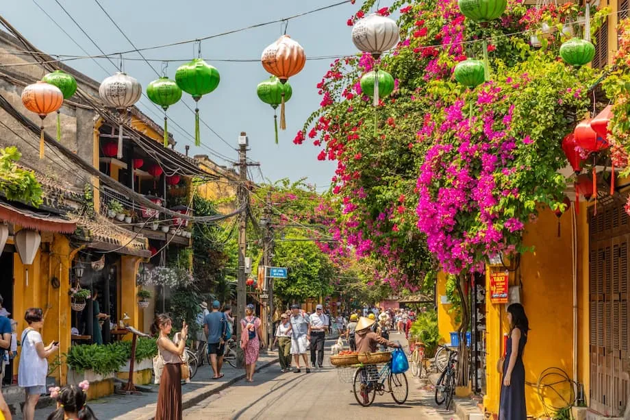 Vietnam Leads Southeast Asia's Uneven Tourism Recovery as Visitor Patterns Shift