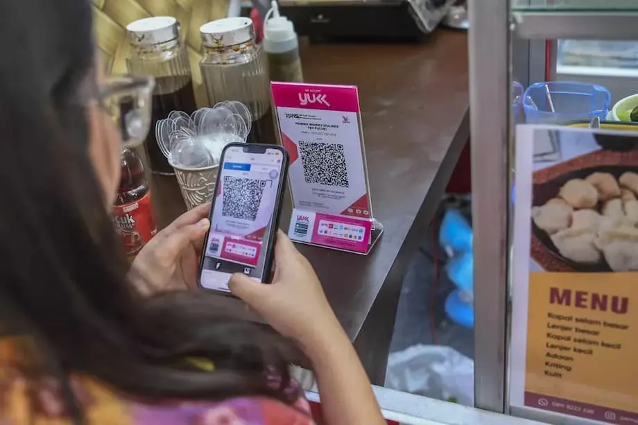 Indonesia and China Begin QR Payment Trial to Connect Travelers and Small Businesses