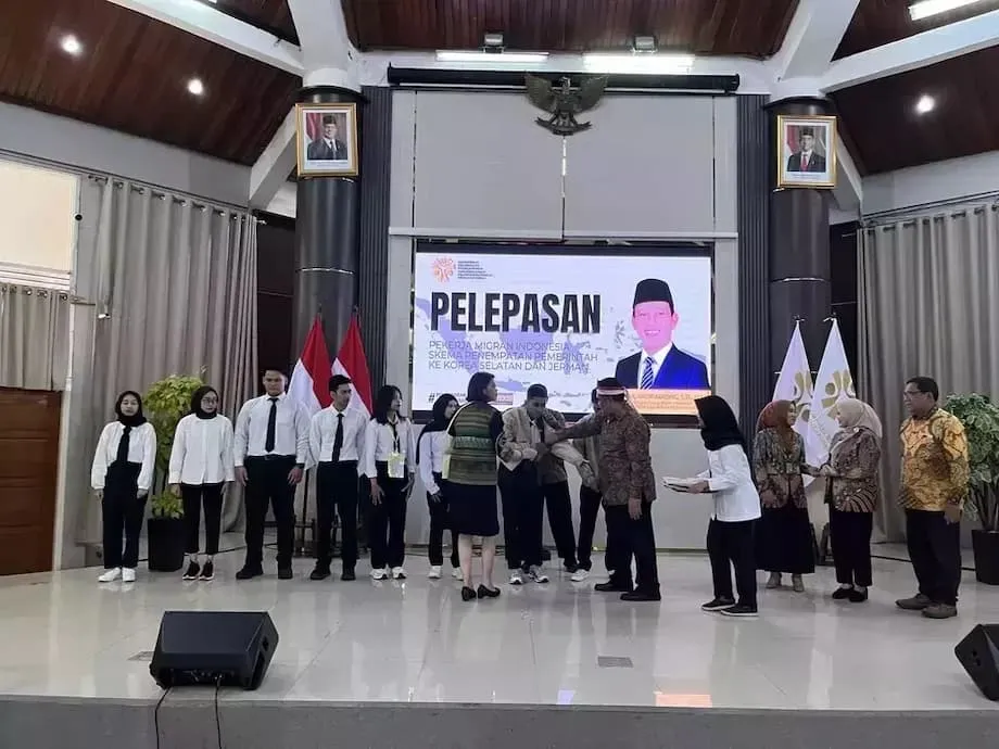 Indonesia Targets 425,000 Overseas Jobs in 2025, With Wages Reaching Rp 50 Million a Month