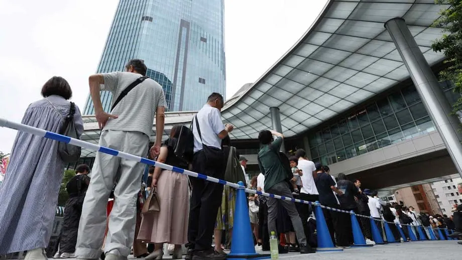 Inside NEWoMan Takanawa, Tokyo's New Mall With Mount Fuji Views and Smart City Technology