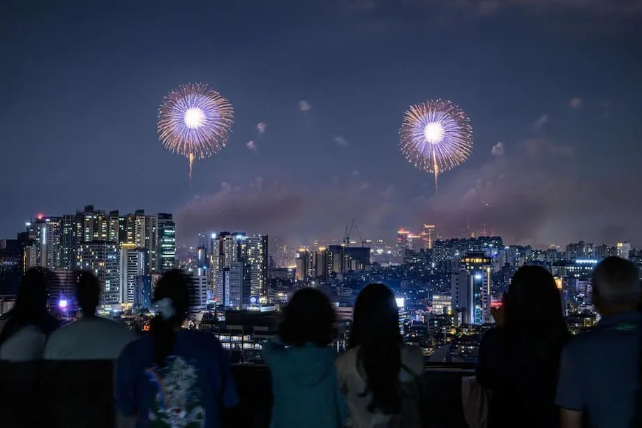 One Million Gather for Seoul Fireworks as Han River Show Pairs Music With Major Safety Operation