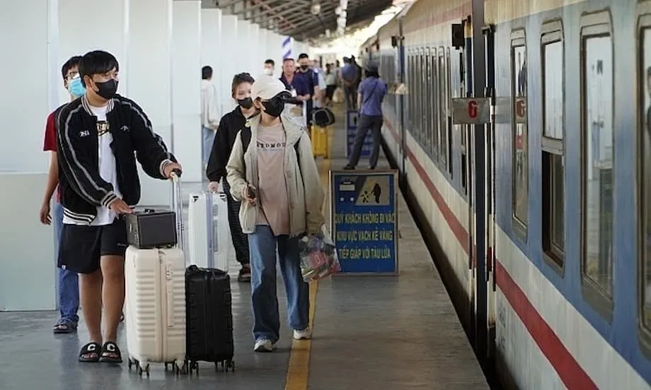Vietnam Plans to Train 140,000 Rail Specialists as Major Projects Approach