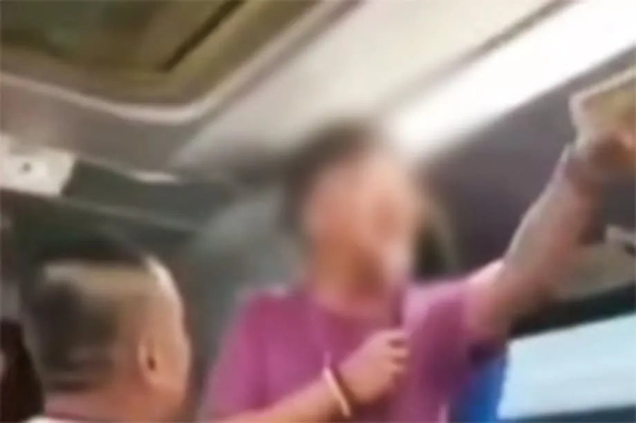 Thailand probes tour guide's shopping threats as viral video revives zero dollar tour concerns