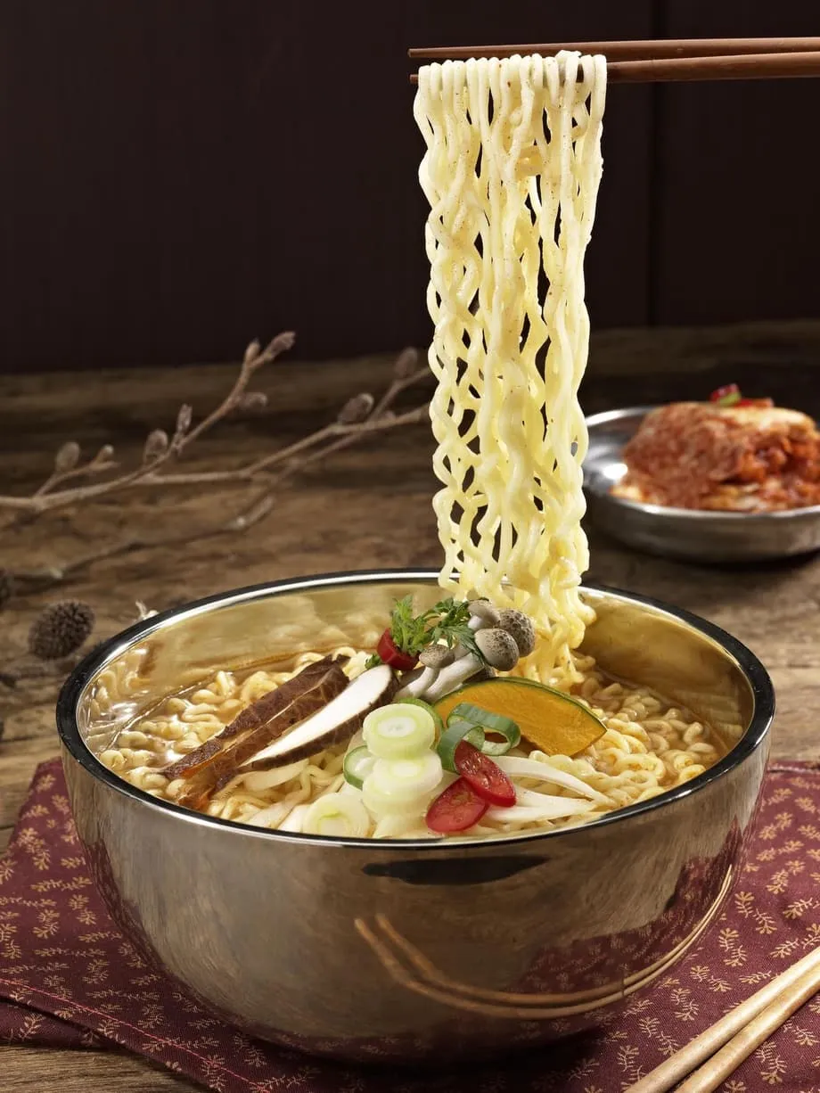 Vietnam Tops Per Capita Instant Noodle Consumption as Korea Places Second and Global Demand Hits a Record