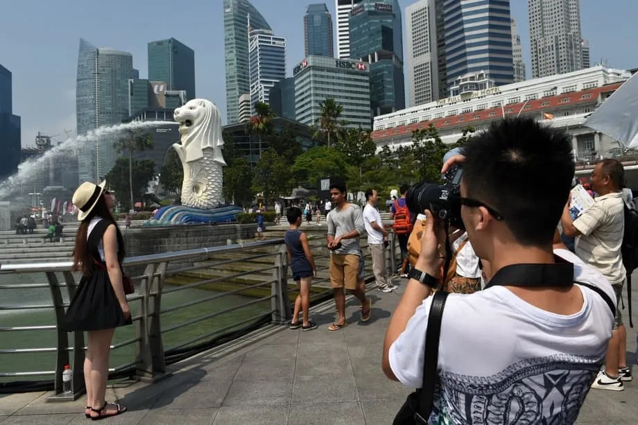 Why Chinese Travelers Keep Choosing Singapore Despite the High Prices