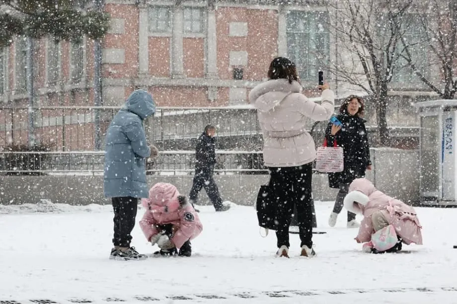South Korea Records More Working Mothers, but Many Career Breaks Last a Decade