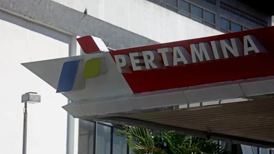 Shell to Buy 100,000 Barrels From Pertamina as Indonesia Restocks Private Fuel Stations