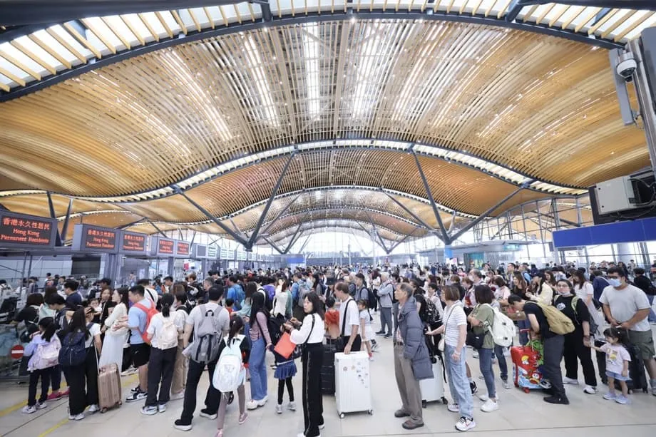 Facial Recognition Fast Lanes Expand for Hongkongers as Mainland Professionals Gain Longer Access