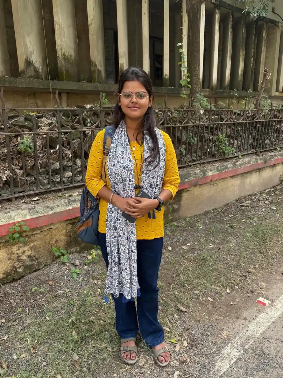 Bihar Election 2025: Young Voters Weigh Job Promises Against Exam Delays and Migration