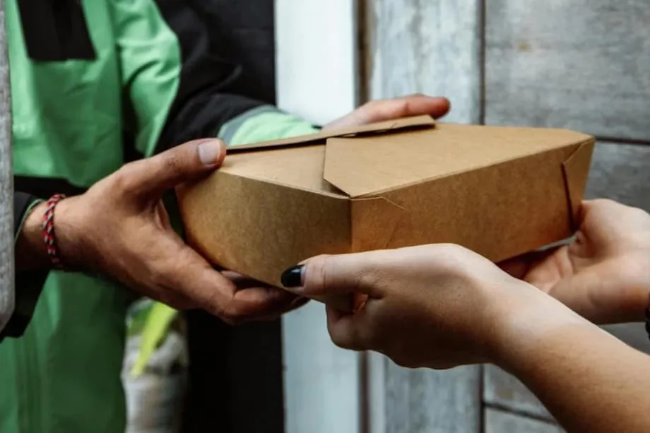 South Korea's Dawn Delivery Debate Reaches Parliament as Families and Couriers Press Their Case