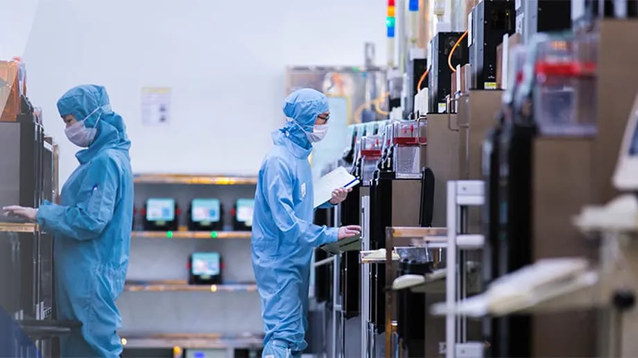 China Semiconductor Sector Reorganizes as Foundries Pursue Multibillion-Dollar Consolidation