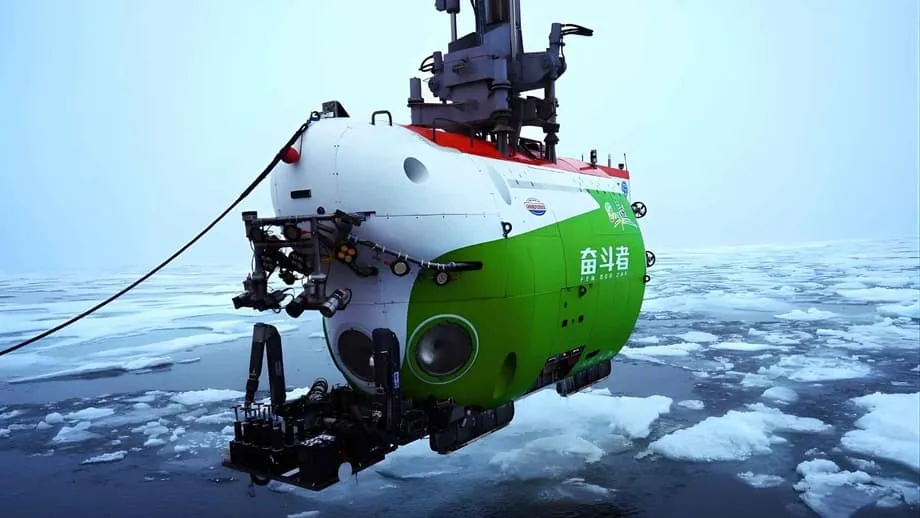 China's Fendouzhe Reaches 5,277 Meters Beneath Arctic Ice in First Exploration of Eastern Gakkel Ridge