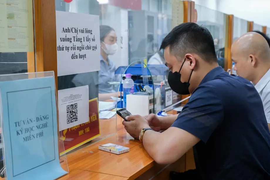 Vietnam's 1.4 Million Youth Outside Work and Education Face a Narrowing Window for Opportunity