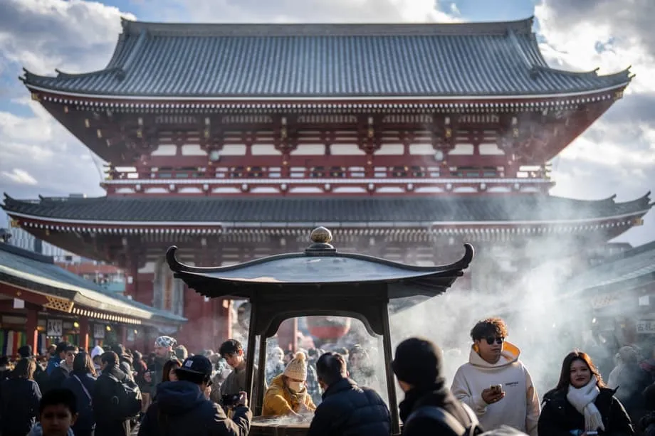 Chinese Visitors to Japan Fall 45% as Taiwan Dispute Hits Tourism and Trade