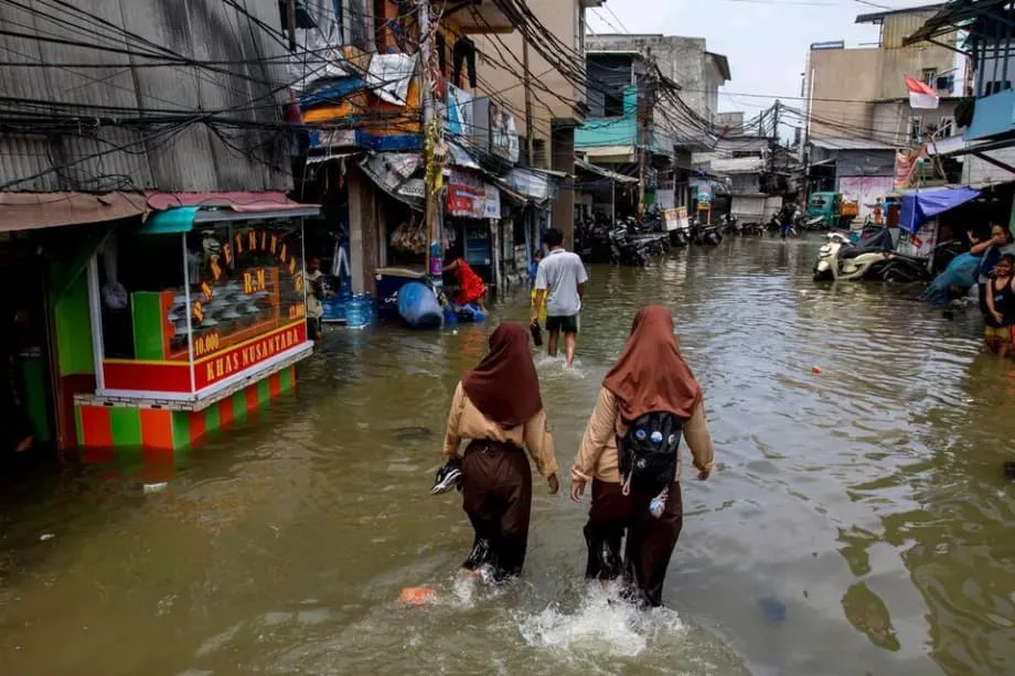 Jakarta Keeps Sinking as Groundwater Use Deepens Its Flood Crisis