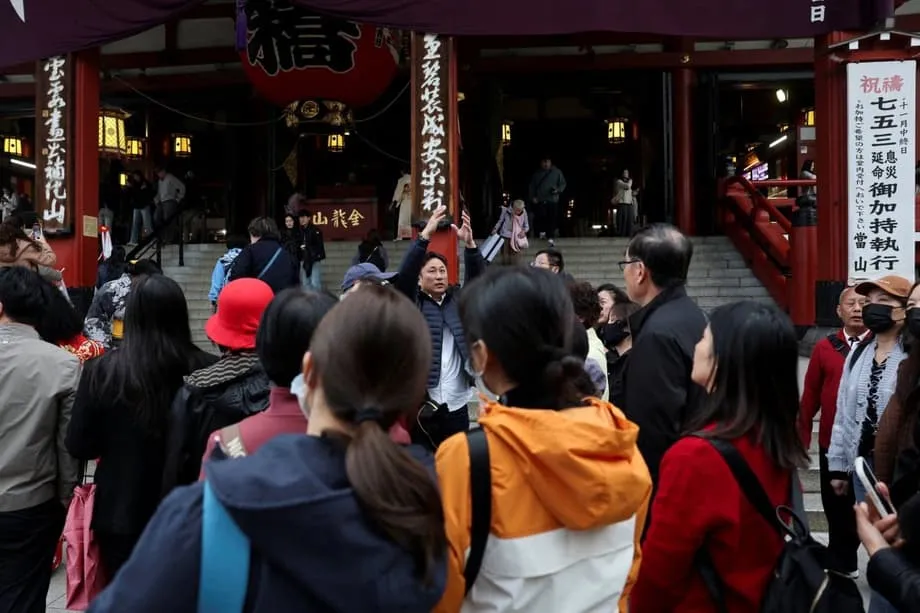 Chinese Tourism Slump Hits Japan as Taiwan Dispute Redirects Holiday Travel to South Korea