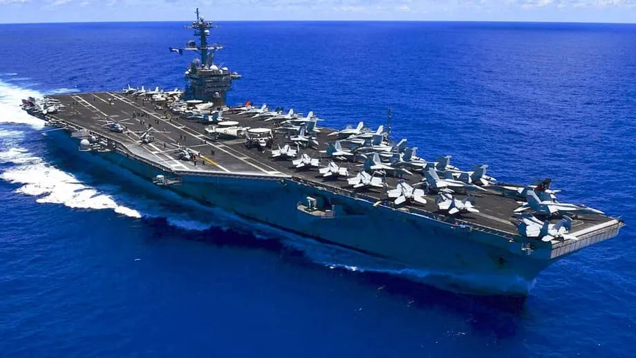 USS Abraham Lincoln Drills Show Naval Readiness and Environmental Strain in South China Sea