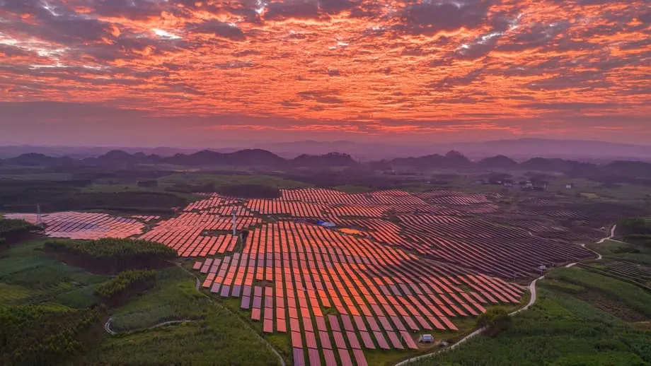 China's Carbon Emissions Reach Early Turning Point After 21-Month Plateau