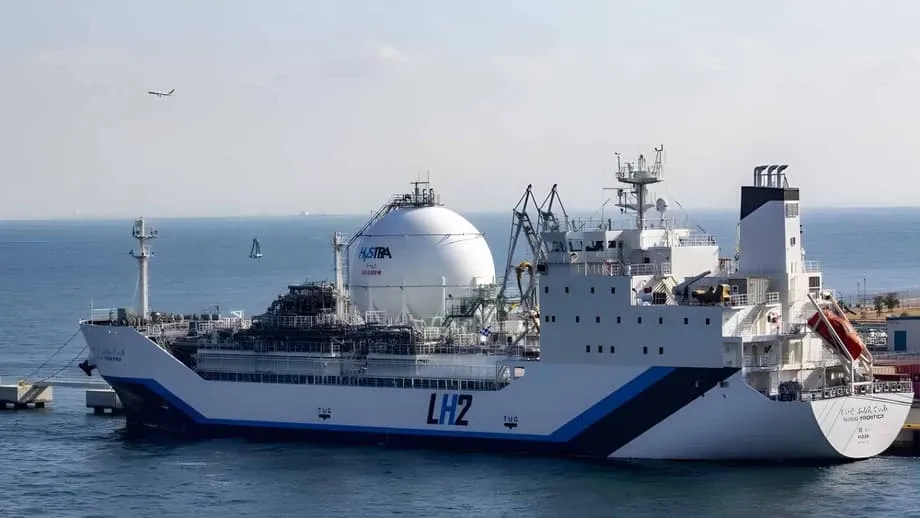 Kawasaki's 30% Hydrogen Gas Engine Moves Into Commercial Use as Japan Builds Fuel Supply