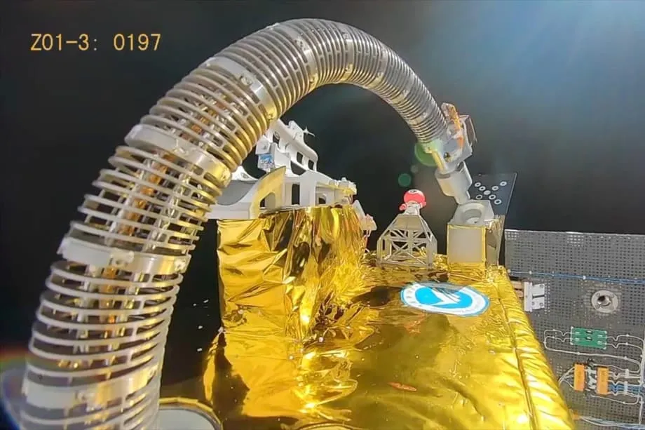 China's Hukeda-2 Tests Tentacle Robot for Orbital Refueling and Satellite Disposal