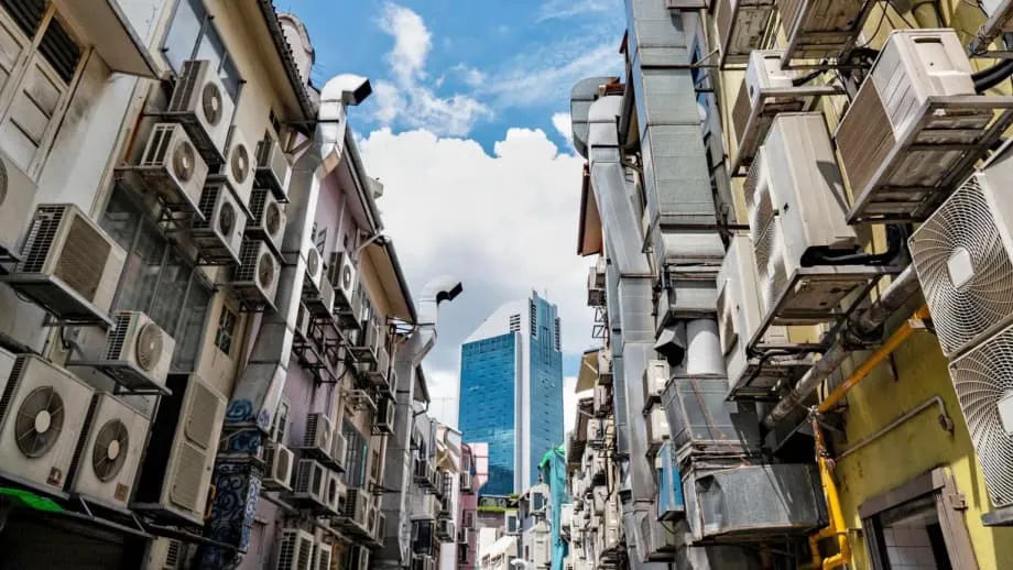 Singapore's Air-Conditioning Addiction Meets Its Match as Hormuz Crisis Forces Energy Rethink