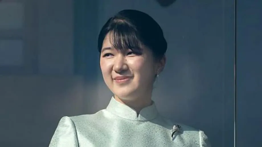 Japan Changes Imperial Family Rules but Keeps Women Barred from the Throne