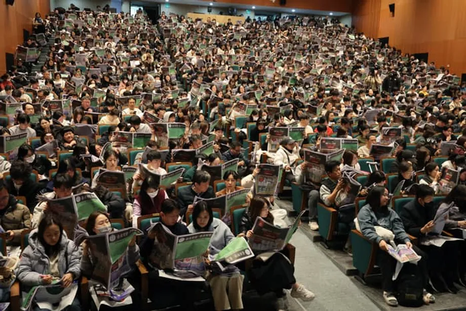South Korea's Education Paradox: Parents Keep Paying for Exam Success as AI Clouds Career Prospects