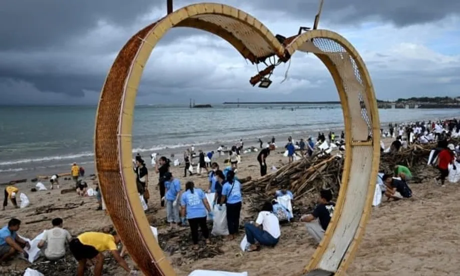 Bali's Tourism Triumph Meets a Waste Crisis as Prabowo Orders Action