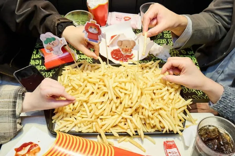 South Korea's Gam-twi Gatherings Turn French Fries Into Casual Company