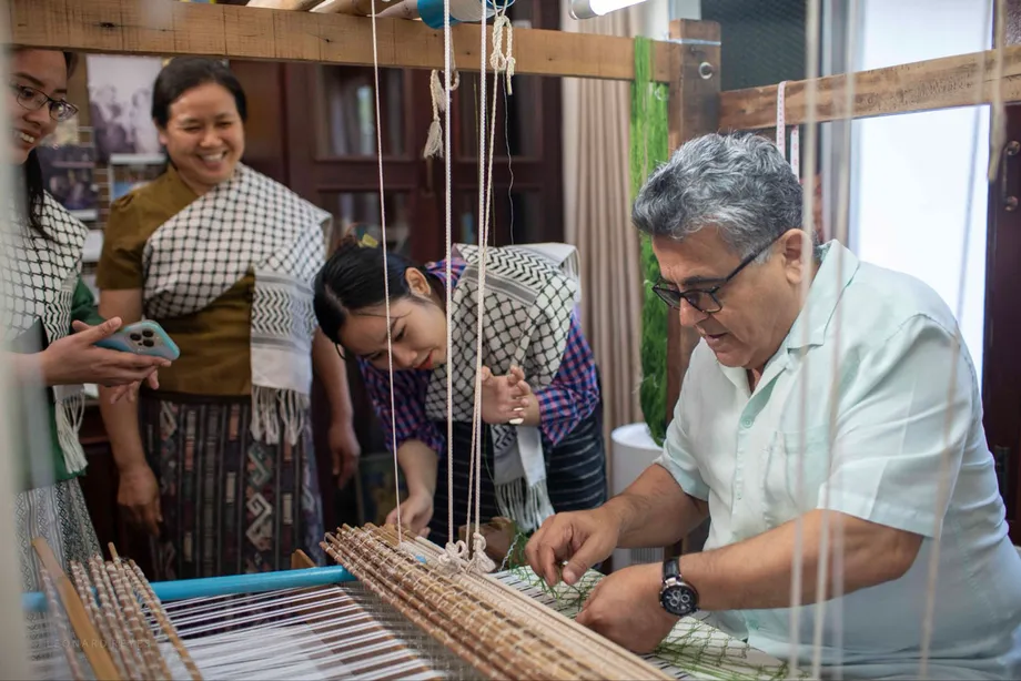 Lao Silk Weavers Turn Traditional Craft Into an Act of Solidarity With Palestine