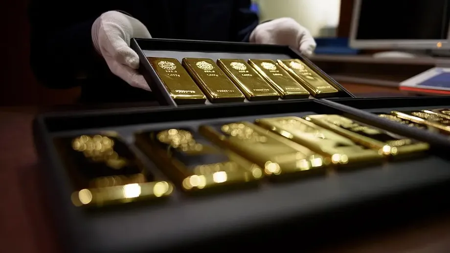 Uzbekistan Reserves Fall $5.5 Billion as Gold Prices Drop Despite Larger Holdings