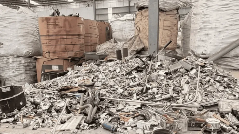 Rayong Officials Impound Waste in Five Warehouses, Trace Imported Cargo