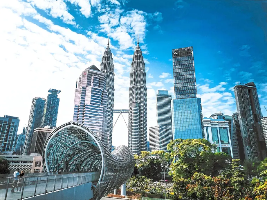 IMF Sees Malaysia Growth Slowing to 4.7% in 2027 as Technology Boom Meets Energy Pressures