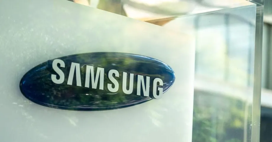 Apple's Expected OLED MacBook and iPad Push Opens New Opportunities for Samsung and LG