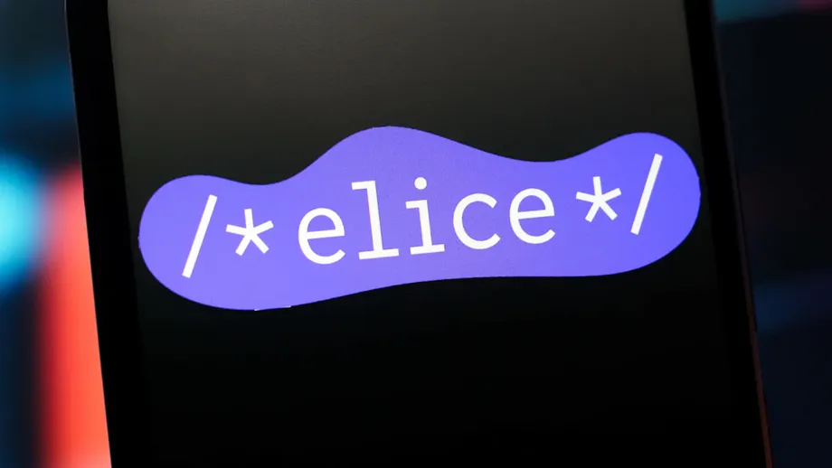 Elice Shares Plunge 32% in South Korean Debut Despite Rush for AI IPO