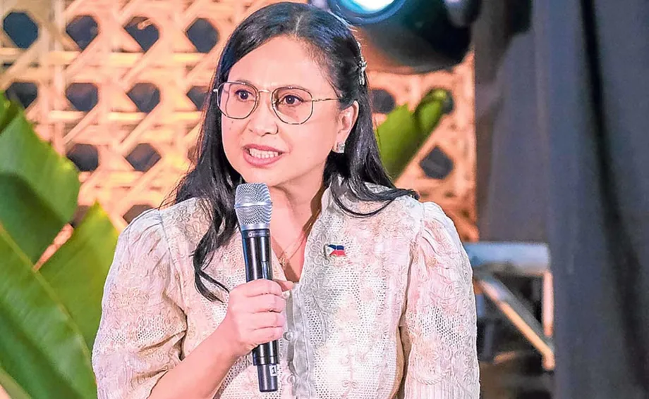 Philippines Targets November Trade Deals as China Tensions Expose Import Reliance