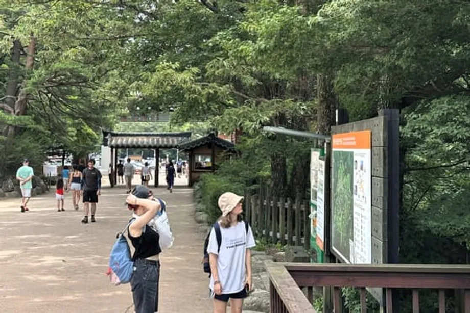 K Hiking Draws Global Travelers to Korea's Mountains and City Trails
