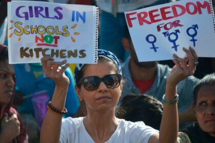 Does Pic Show Man Advocating Gender Equality at Pakistan Rally ...