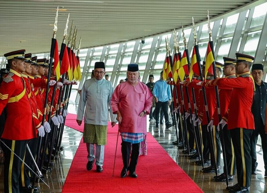 King and Queen attend national-level Maal Hijrah celebrations in ...