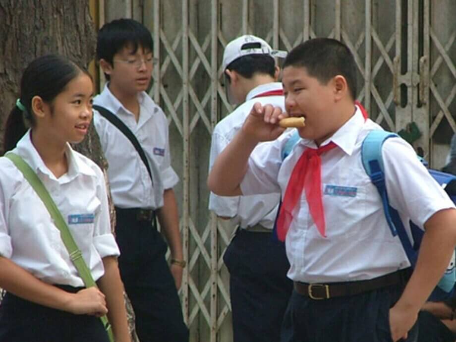 50% of Children in Saigon Are Obese: Nutrition Experts - Saigoneer