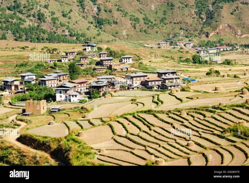 Bhutan landscape hi-res stock photography and images - Alamy