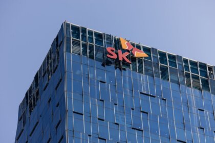 SK Telecom Waives Cancellation Fees After Major Data Breach - Bloomberg