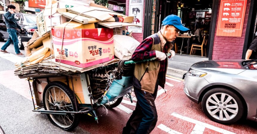 Why South Korea Has So Many Elderly Still in the Workforce | TIME