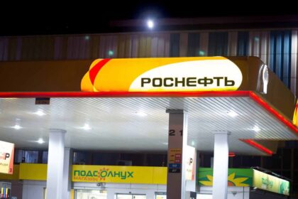 Russia mulling mega oil merger in Rosneft, Gazprom unit & Lukoil combin…