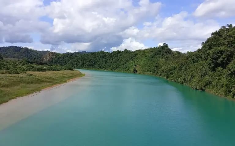 Cause of Sungai Perak turning blue unclear, says MB