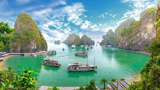 Vietnam’s 5-Year Talent Visa Explained: Who Is Eligible And What It Offers