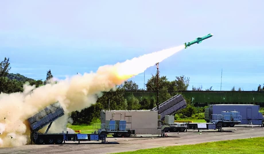 Taiwan Spotlights Invasion Defense Lines During Chinese Drills - Naval News