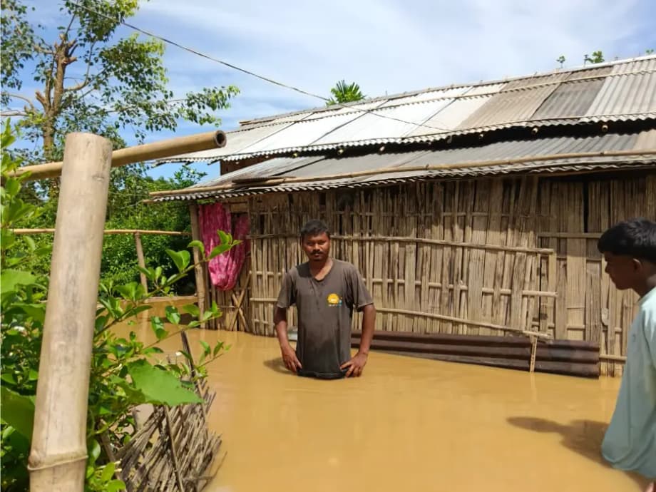 Assam floods: Dibrugarh Church leading in relief work | AsiaNews