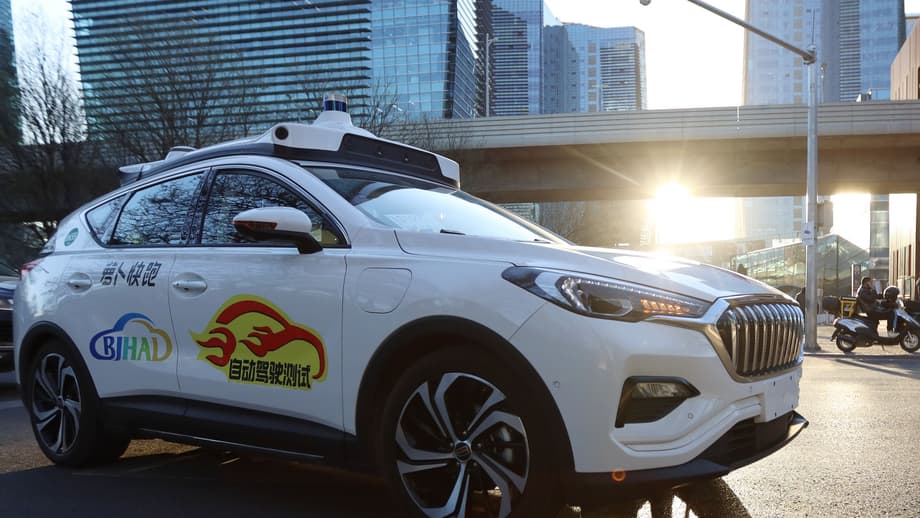 Come la Cina vuole dominare anche il mercato dei robotaxi | Wired Italia